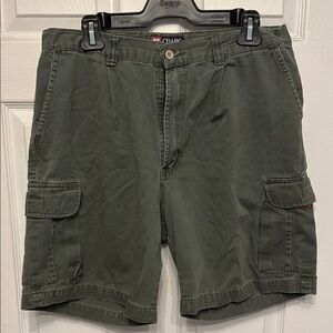 Chaco Green Cargo Shorts with Utility Style